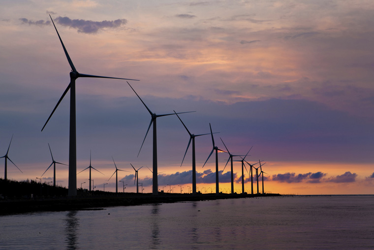 Massachusetts Coast Begins Delivering Steady Power