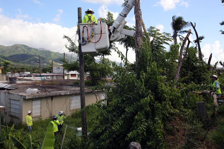 US Allots $325 Million to Boost Puerto Rico Solar Projects