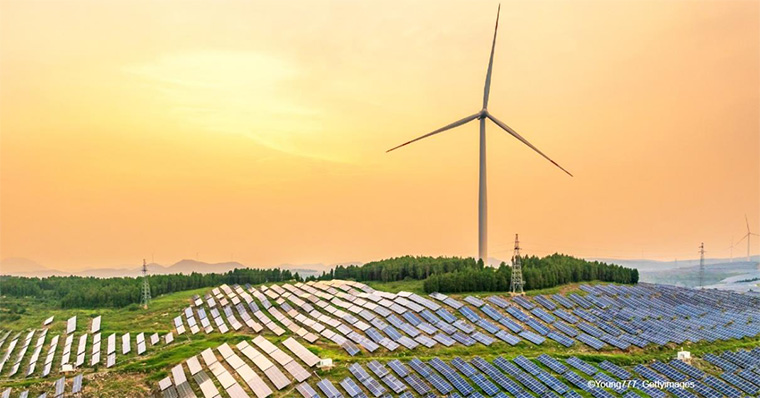 Record Growth Drives Cost Advantage of Renewable Power