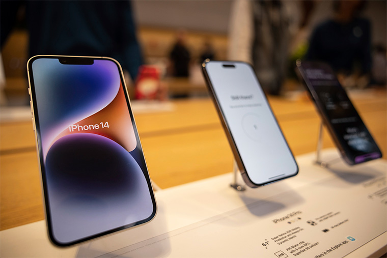 Commerce Secretary Says Electronics Tariff Exemptions Are Temporary