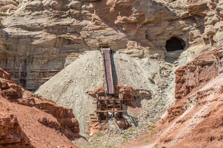 Interior Department Expedites Permitting for Critical Energy Project